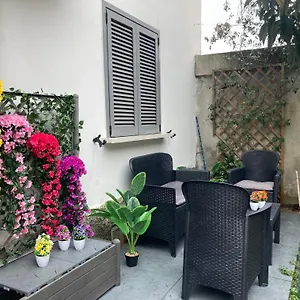 https://larche-di-via-eraclito.italymilanhotels.net